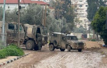 نتنياهو وكاتس يقتحمان منزلًا فلسطينيًا في طولكرم ويلتقطون الصور