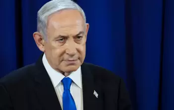 قادةٌ أمنيون يحذِّرون نتنياهو من تداعيات كبيرة عقب تعطيل إطلاق سراح الأسرى