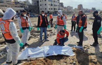 فرق تعثر على جثامين شهداء