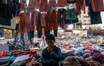 أسواق الملابس في غزَّة تستعيد عافيتها تدريجيًا بعد الحرب