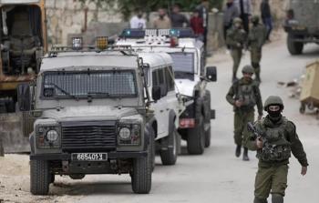 الاحتلال يشنُّ حملة اقتحامات واعتقالات في الضَّفَّة الغربيَّة