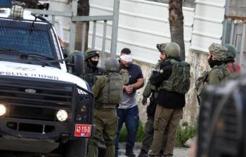 الاحتلال يشنُّ حملة اقتحامات واعتقالات في الضَّفَّة الغربيَّة