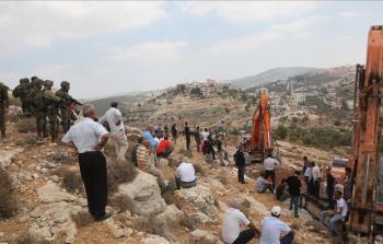 حماس تدين مصادقة الاحتلال على شقِّ طريق استيطانيّ بمحيط القدس