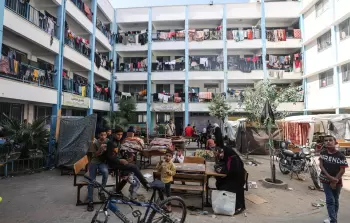 نازحون يترقبون استكمال 