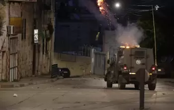 الخليل.. قوات الاحتلال تفجِّر منزلي منفِّذي 