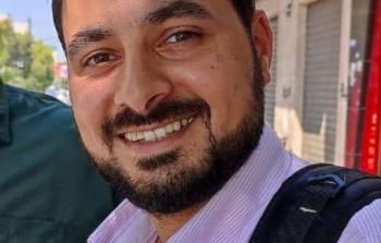 صحفي عائد من 