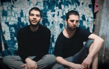 من غرف الأسر إلى الشَّاشات.. كيف حوَّلت المُقاومة الأسرى إلى سلاح نفسي يهدّد تل أبيب؟