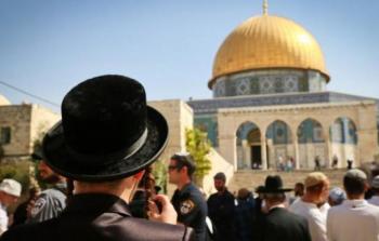 مستوطنون يقتحمون المسجد الأقصى ويؤدون طقوسًا تلموديَّة