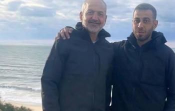 حمد ووالده عوض... حكاية صمود ومعاناة خلف القضبان