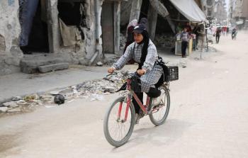 في قلب الرُّكام.. 