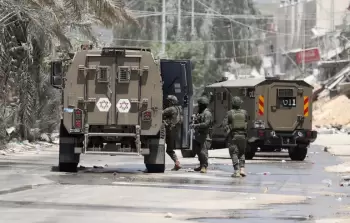 يفجرون عبوة شرق نابلس