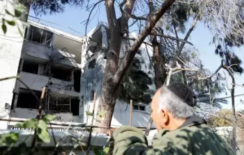 عسقلان تحت النَّار: صواريخ المُقاومة تُعيد كوابيس الحرب لمستوطني المدينة