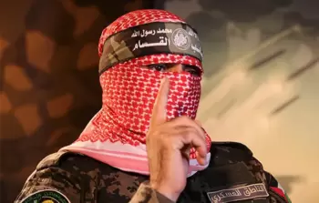 أبو عبيدة: نِصفُ أسرى العدو الأحياء يتواجدون في مناطق مهددة بالإخلاء