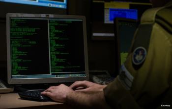 الإعلامي الحكومي بغزَّة يحذر من صفحات 