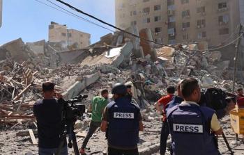 محاولة جديدة لاغتيال الحقيقة... رصاص (إسرائيل) ينهمر على صحفيِّي غزَّة