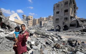 أكثر من 2.1 مليون شخص محاصرون بغزة يتعرضون للقصف والتجويع