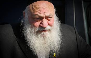 استقالة تهز حكومة نتنياهو… والحاخام جولدنوبف يشعل فتيل الانقسام