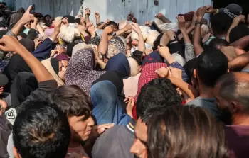 برنامج الغذاء العالمي: الاحتلال يمنع توزيع الطحين مباشرة على العائلات في غزة