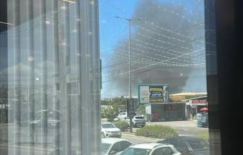 إصابة مستوطنة أثناء هروبها إلى الملاجىء عقب رصد صاروخ يمني