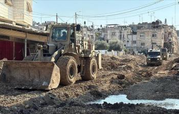 الاحتلال يواصل هدم منازل المواطنين في مخيم نور شمس