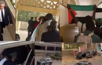 طلاب سنغاليون يطردون السفير الإسرائيلي