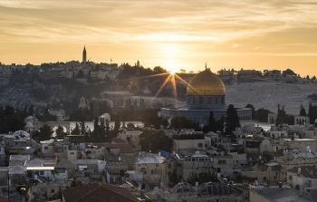 (إسرائيل) تشجع الدول بملايين الدولارات لنقل سفاراتها للقدس