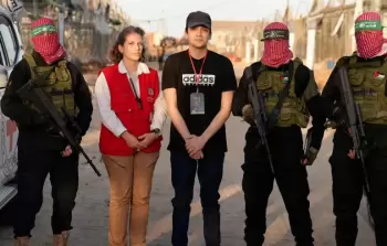 إعلام عبريّ: إدخال مساعدات لغزة بسبب إطلاق سراح عيدان