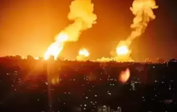 الطيران الإسرائيلي يقصف ميناءين باليمن