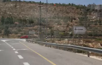 سنجل.. جزيرة معزولة وسط المستوطنين