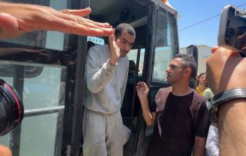 بالأسماء.. الاحتلال يفرج عن 8 أسرى من قطاع غزّة