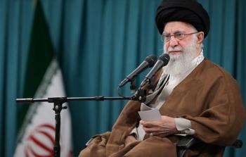 الإمام الخامنئي: على الكيان الصهيوني أن ينتظر عقابًا شديدًا