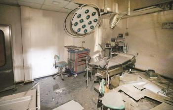 بلا دم ولا أمل... غزَّة تواجه كارثةً صحِّيَّةً في غرف العمليَّات