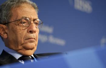 عمرو موسى يحذر: مصر ليست بعيدة عن شرارة الحرب