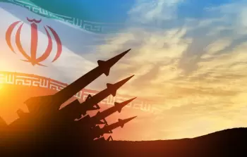 الرد الإيراني يهز (إسرائيل).. صواريخ تخترق العمق وتكشف هشاشة الجبهة الداخلية