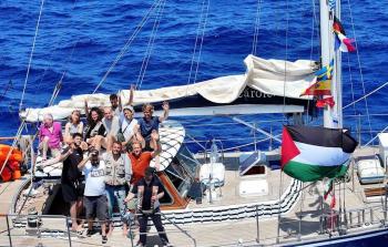 الاحتلال يرحّل نشطاء أسطول غزَّة ويحتجز نائبة أوروبية رفضت المغادرة