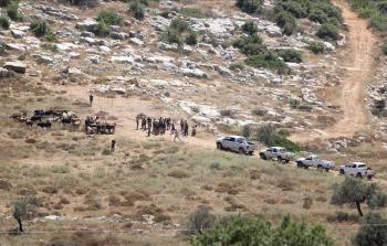 شمال الضفّة.. مستوطنون يقيمون بؤرة استيطان  أراضي بلدة كفر قدوم