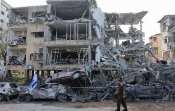 صحيفة بريطانية تكشف: كيف اخترقت إيران منظومة الدفاع الجوي الإسرائيلي؟