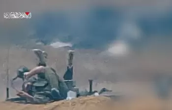 القسام تعلن قتل جنديين إسرائيليين وتبث مشاهد استهداف جرافة بمعارك غزة