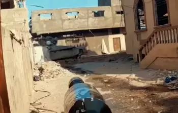 كتائبُ القسَّام تستهدف قُمرة باقرٍ صهيوني في خانيونس