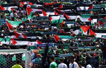 العلم الفلسطيني يتصدر المشهد في بطولة كأس العالم للأندية
