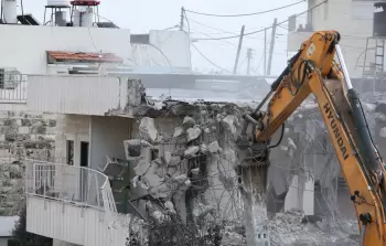 محافظة القدس: الاحتلال يواصل هدم منازل الفلسطينيين وتهجيرهم ضمن مخطط تهويد المدينة