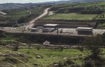 الاحتلال يخطر بهدم قرية النعمان وتهجير سكانها بالكامل