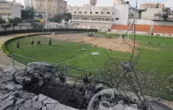 صورة أرشفية توثق الدمار الذي لحق بأحد ملاعب غزة خلال حرب الإبادة الجماعية