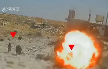 مشاهد غير مسبوقة للحظة انفجار نفق مفخخ بقوة للاحتلال في غزة (فيديو)