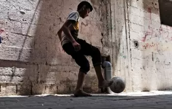 مساحات اللعب والترفيه تتقلّص مع زيادة النزوح في غزة