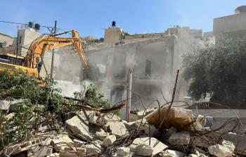 الاحتلال يجبر عائلةً مقدسيَّة على هدم منزلها ذاتيًا