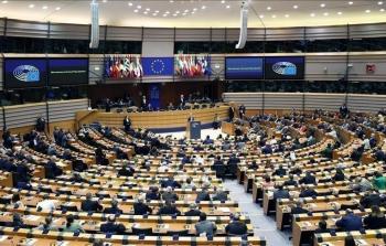 البرلمان الأوروبي يحيي ذكرى مذبحة سربرنيتسا وسط دعوات لمنعها في غزة