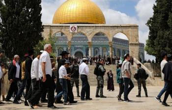 مستوطنون يقتحمون المسجد الأقصى بحماية قوات الاحتلال
