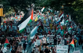 استطلاع للرَّأي يكشف اتِّجاهات جديدةً للرَّأي الأميركيِّ حيال غزَّة