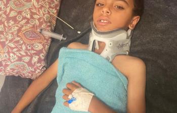 الطِّفل أبو لولوي يتساءل: متى سأمشي مجدَّدًا وألعب مع إخوتي؟